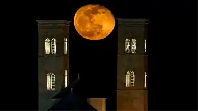 Şubat Dolunayı: Kışın Sonu, Aşkın Başlangıcı mı?