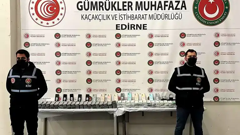 Kapıkule'de 850 Kaçak Cep Telefonu Ele Geçirildi